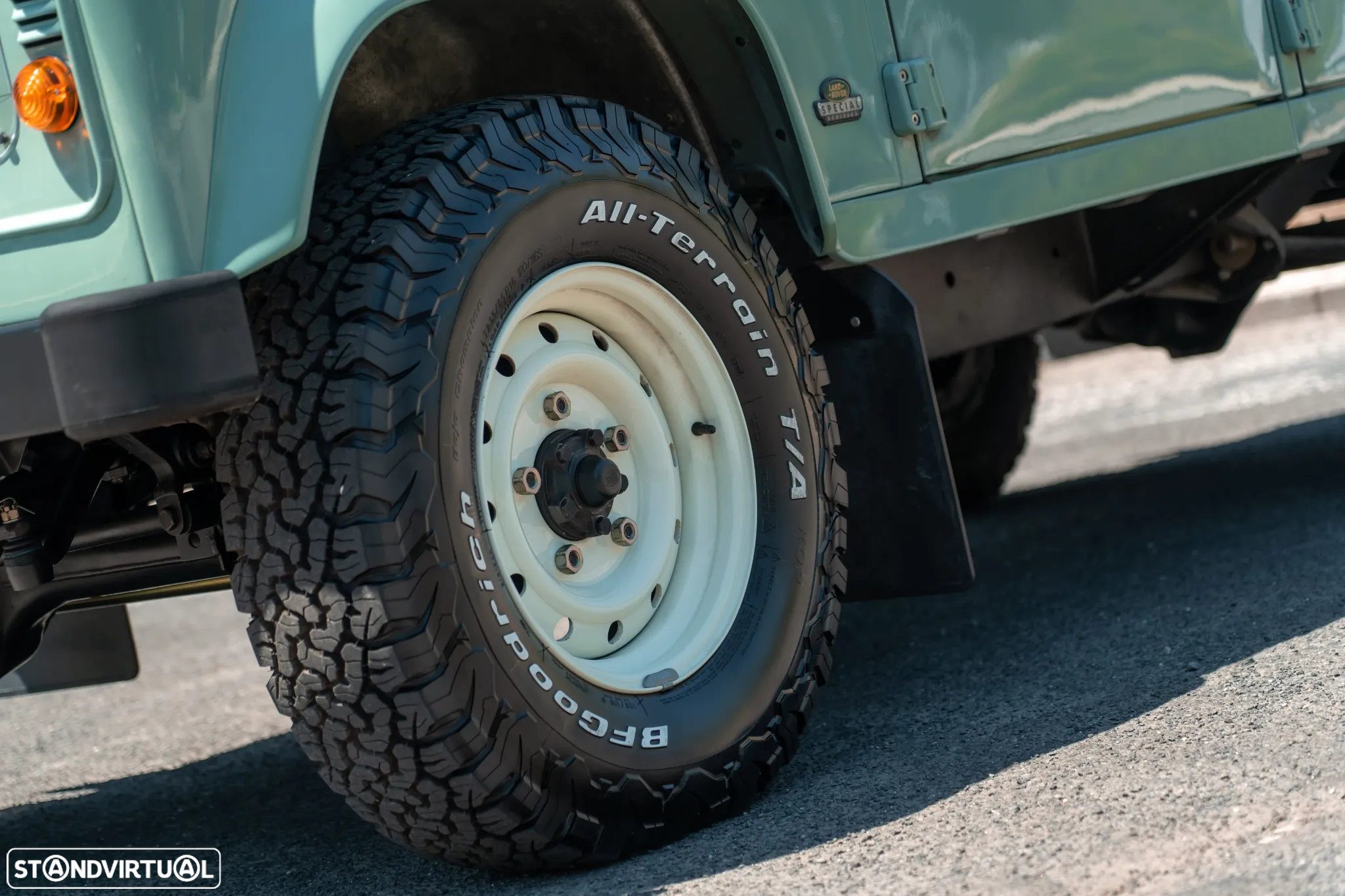 Land Rover Defender 110 SW 2.5 Td5 SE - 2