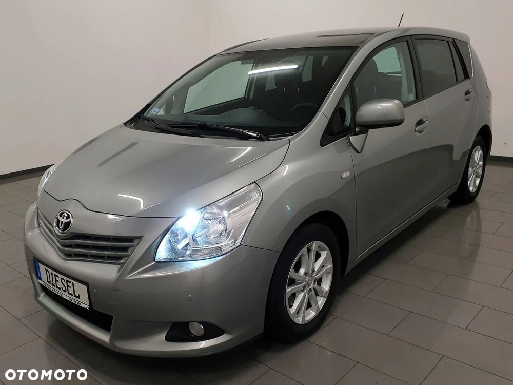Toyota Verso 2.0 D-4D Premium - 1
