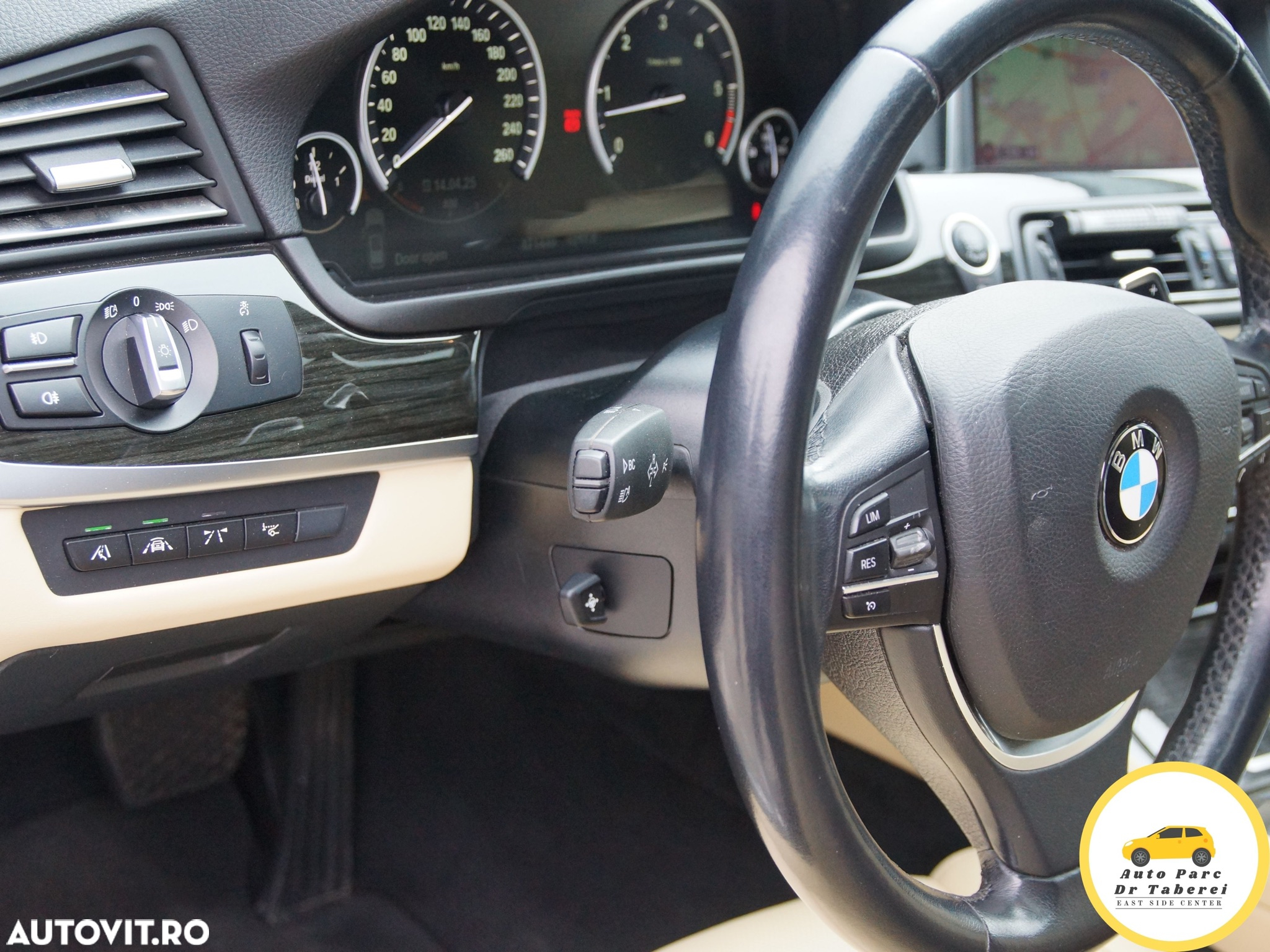 BMW Seria 5 530d xDrive Sport-Aut. Luxury Line - 26