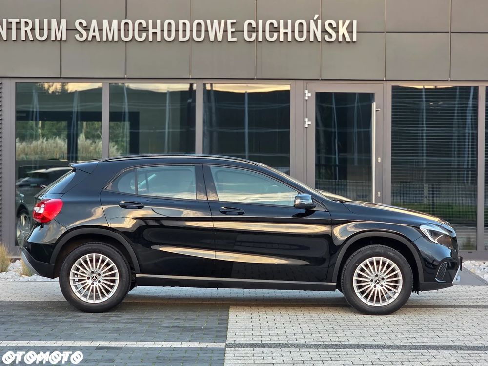 Mercedes-Benz GLA 180 7G-DCT Style - 9