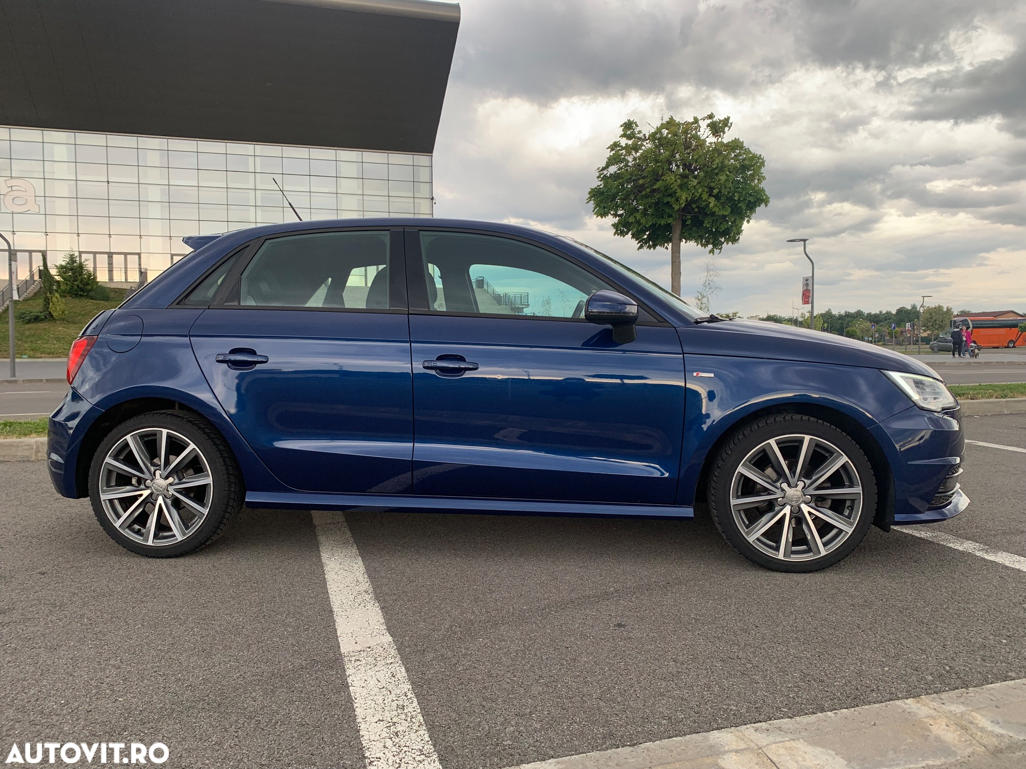Audi A1 Sportback 1.0 TFSI S tronic Design - 10