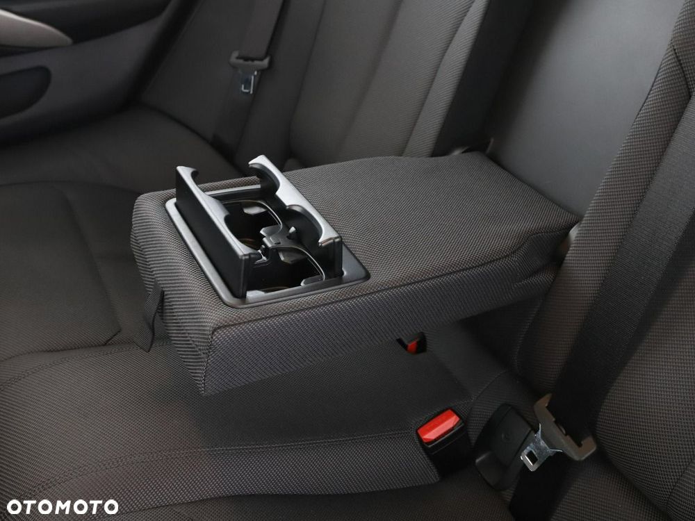 BMW Seria 4 420d Advantage - 37
