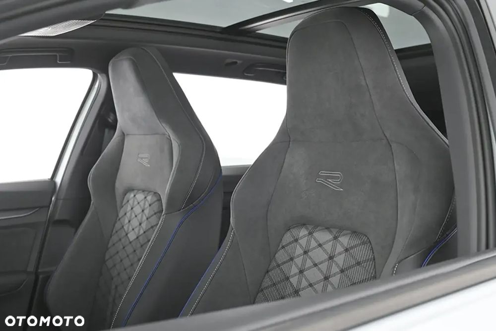 Volkswagen Golf Variant 1.5 TSI R-Line Plus - 15