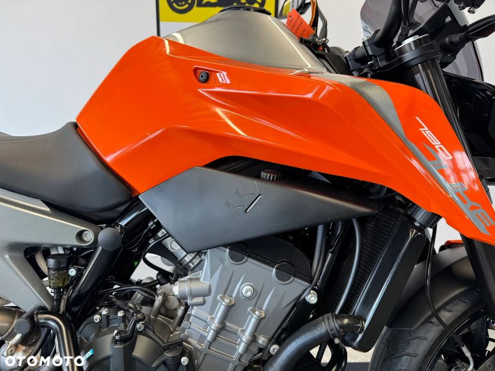 KTM Duke - 12