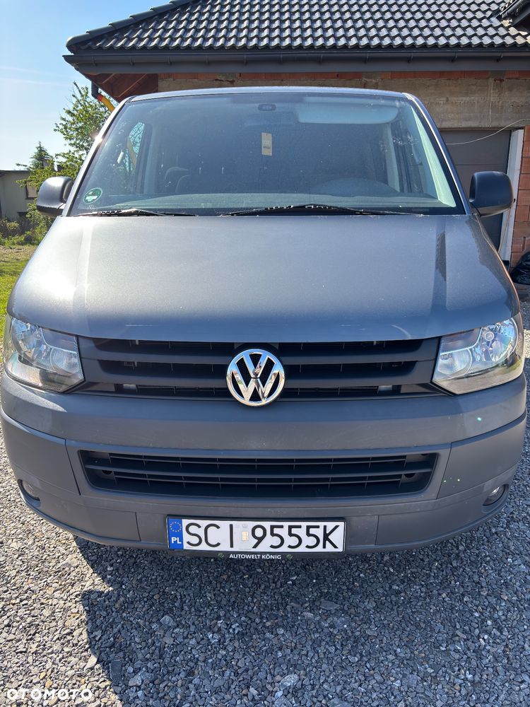 Volkswagen Caravelle - 1
