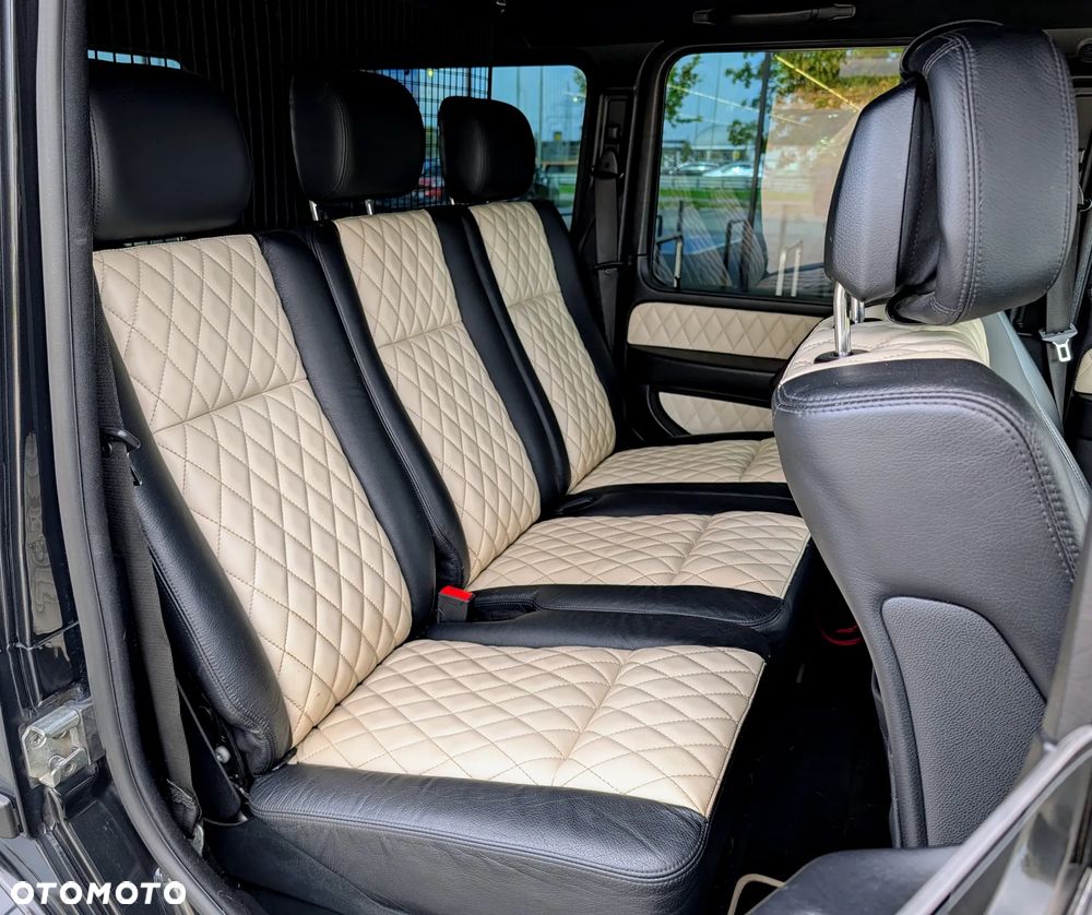 Mercedes-Benz Klasa G 63 AMG AMG SPEEDSHIFT 7G-TRONIC - 17