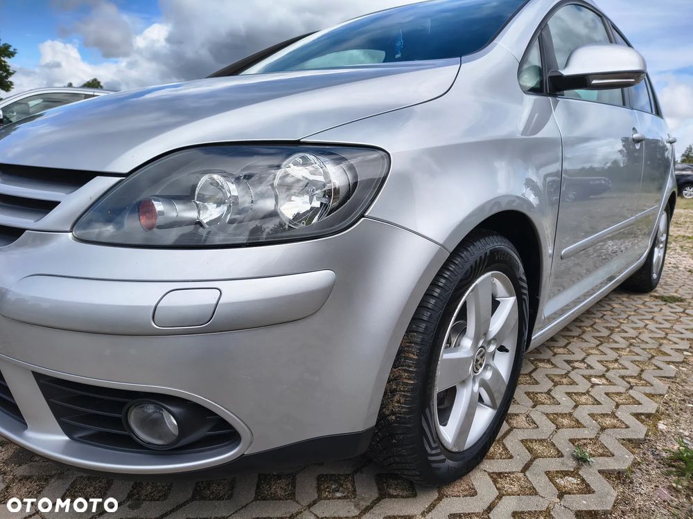 Volkswagen Golf Plus 1.9 TDI DPF United BlueMotion - 12