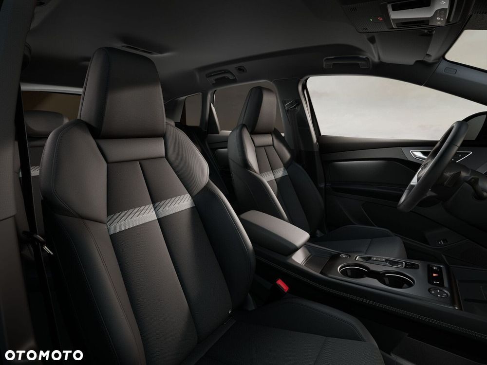 Audi Q4 e-tron - 9