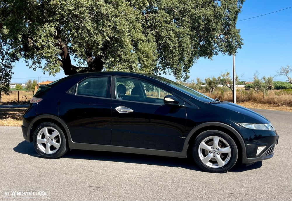 Honda Civic 1.4 i-VTEC Comfort - 4