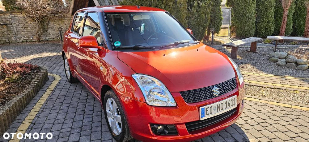 Suzuki Swift 1.3 Limited 25 - 30