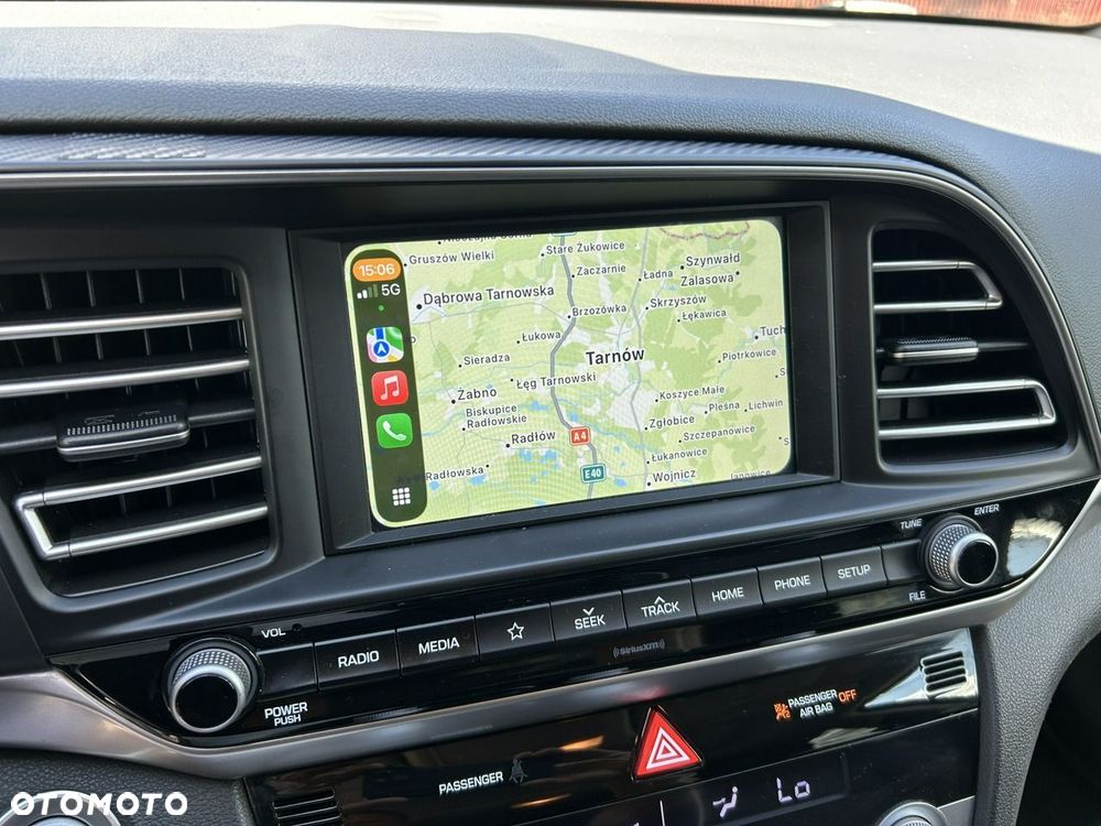 Hyundai Elantra - 21