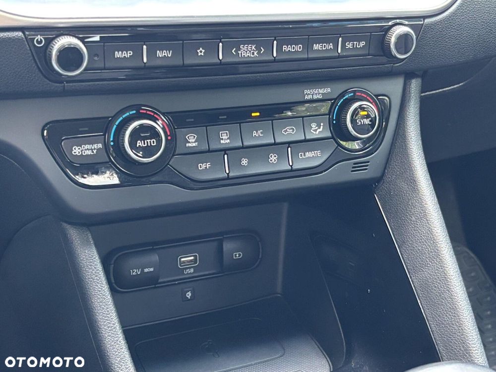Kia Niro - 26