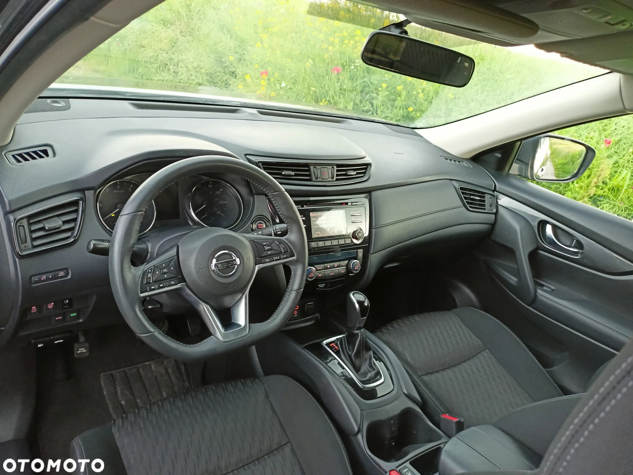 Nissan Rogue - 11