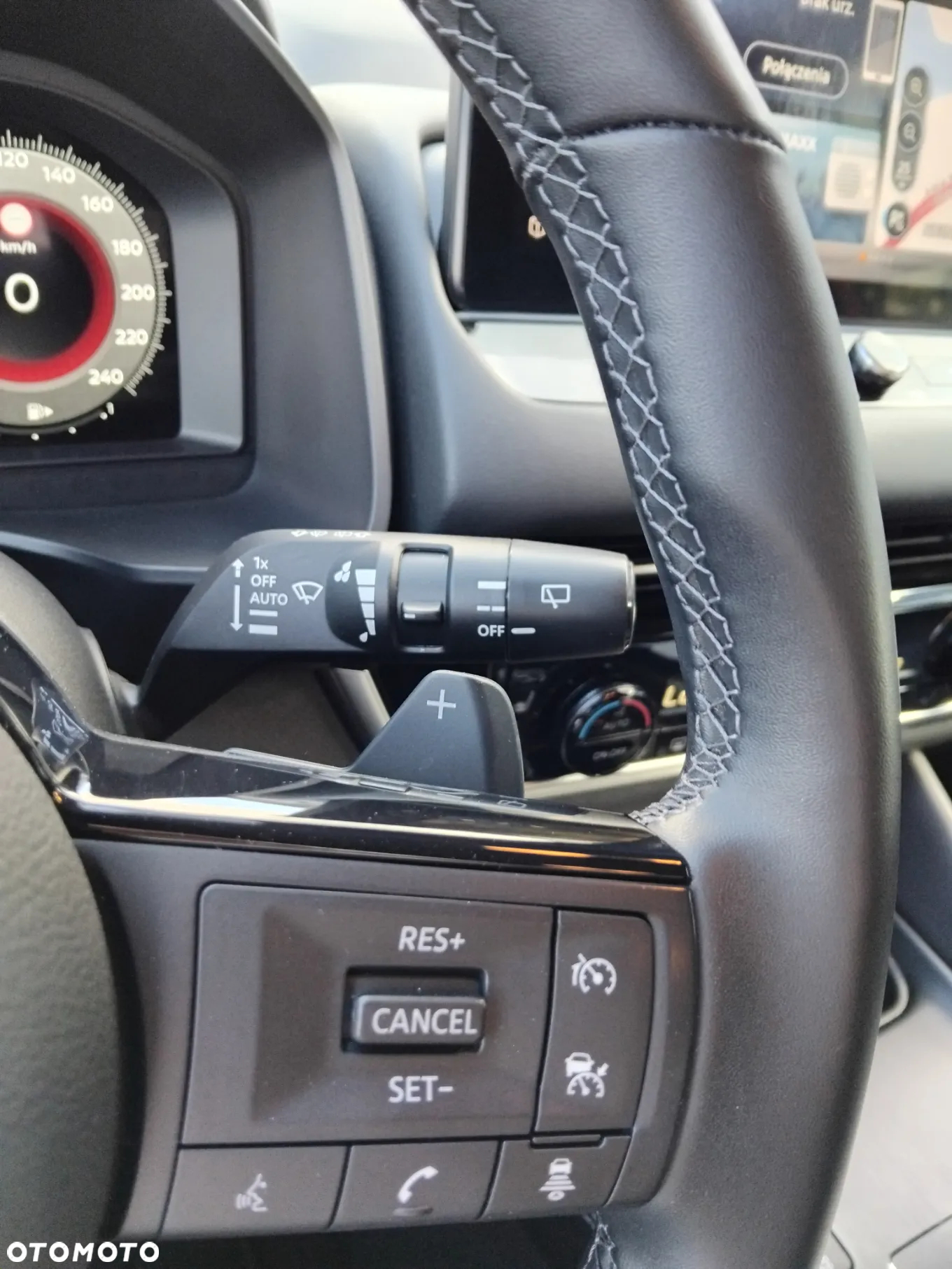 Nissan Qashqai 1.3 DIG-T mHEV N-Connecta Xtronic - 15