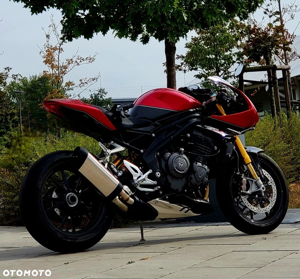 Triumph Speed Triple - 1