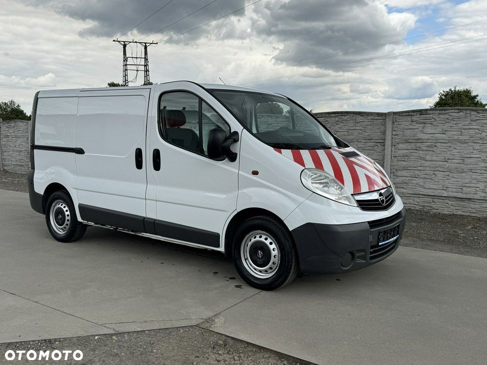 Opel Vivaro - 2