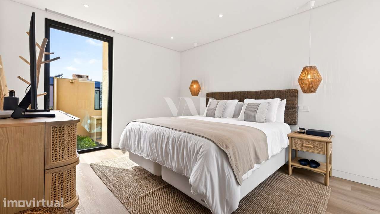 Moradia T2 com Piscina Privada em Condomínio de Luxo no Centro de Vila - Grande imagem: 4/38