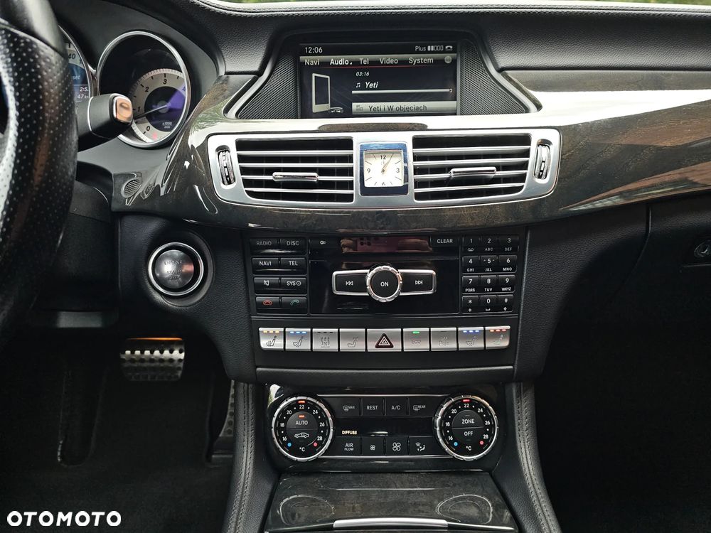 Mercedes-Benz CLS 350 CDI 4-Matic BlueEff - 13