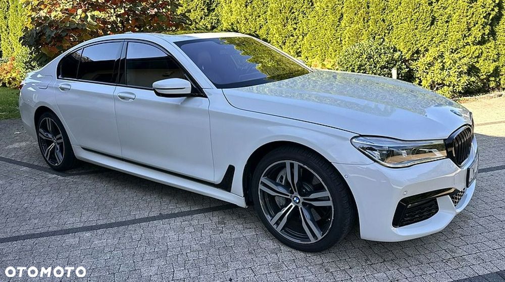 BMW Seria 7 - 33