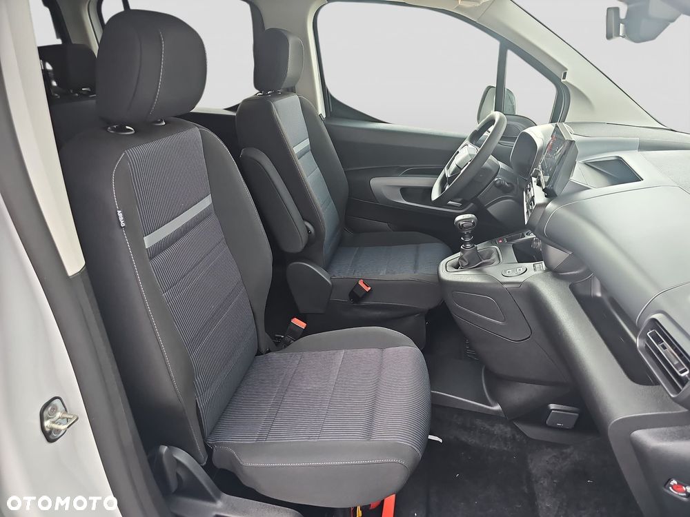 Fiat Doblo Combi - 13