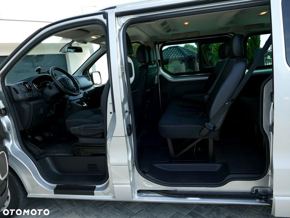 Opel Vivaro - 25