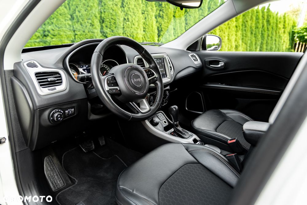 Jeep Compass 2.0 MultiJet Active Drive Automatik Longitude - 15