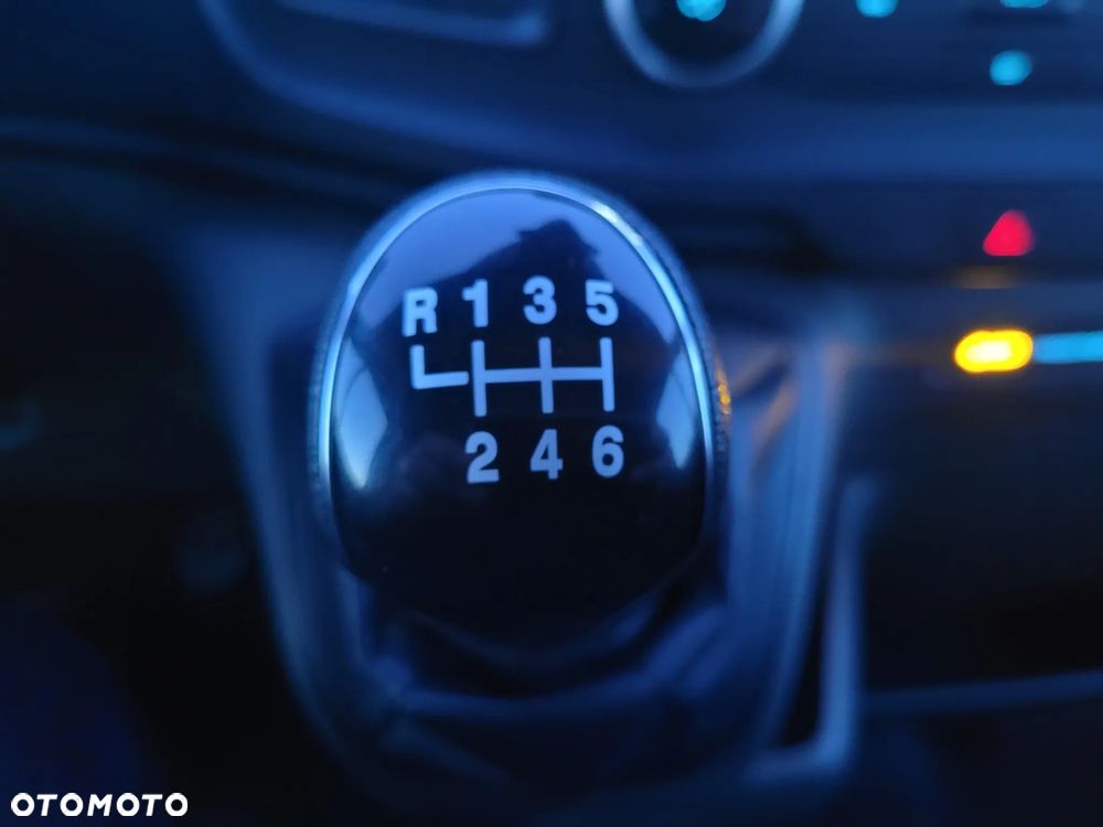 Ford Transit - 16