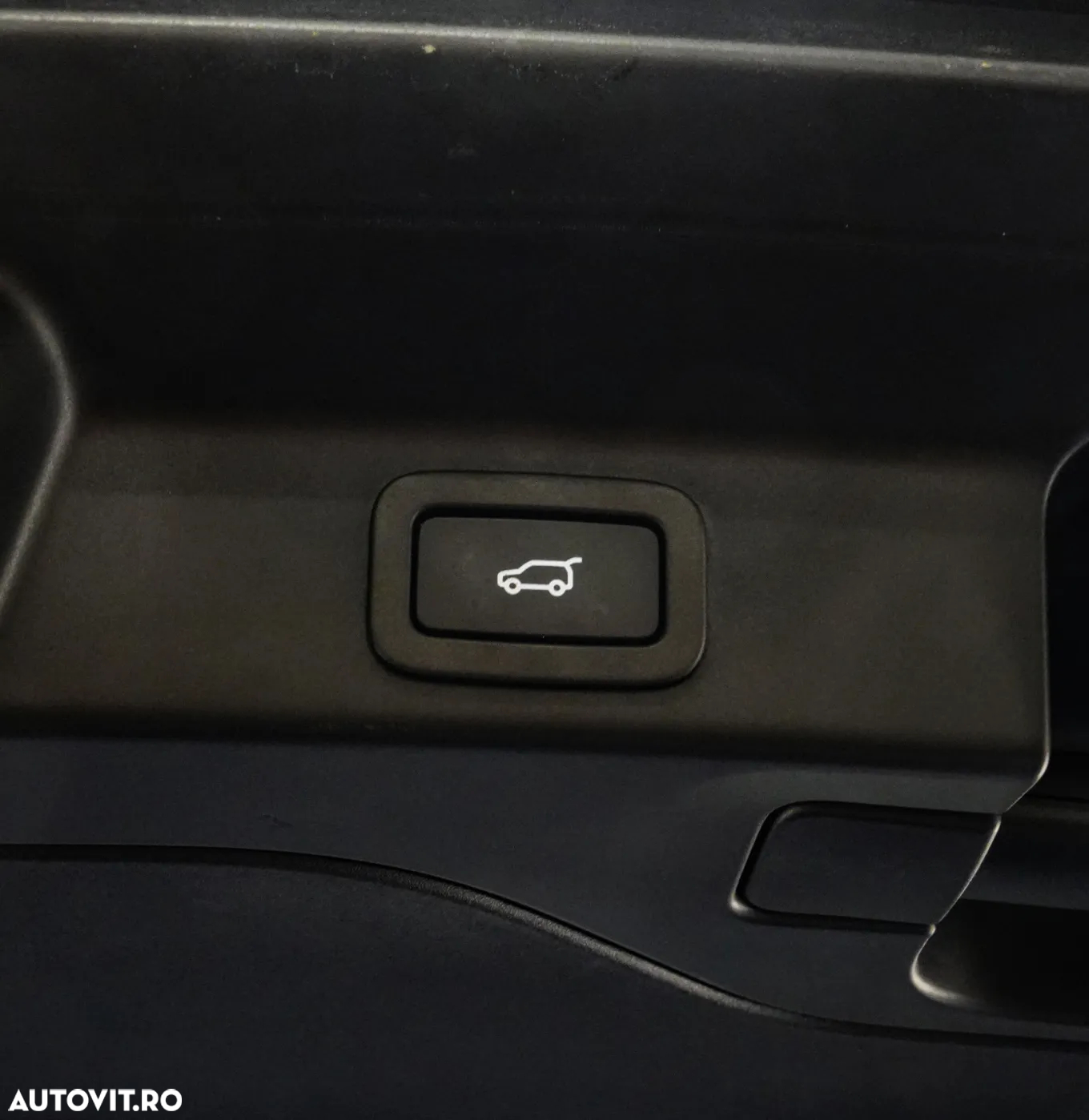 Jaguar F-Pace 25d AWD Pure - 26