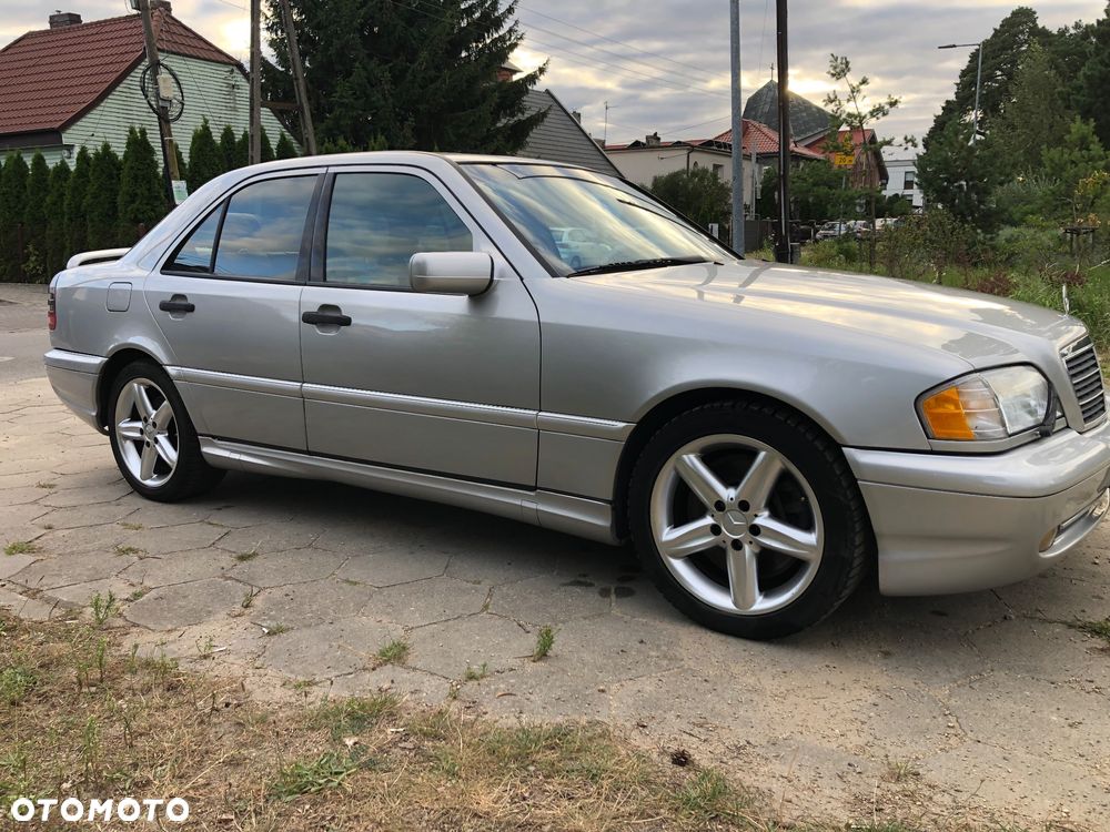 Mercedes-Benz Klasa C 43 AMG - 14