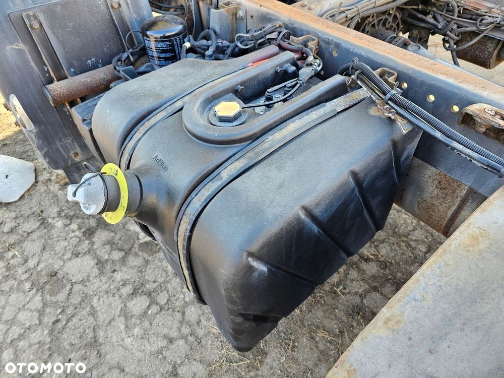 ZBIORNIK ZBIORNICZEK PŁYNU ADBLUE PŁYWAK SMOK DAF LF 45 55 APUD409 - 3