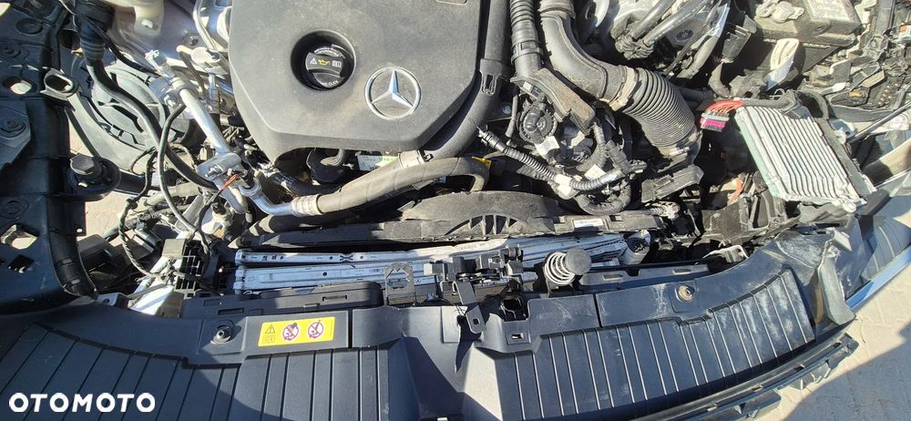 Mercedes-Benz GLA 250e AMG Line - 12