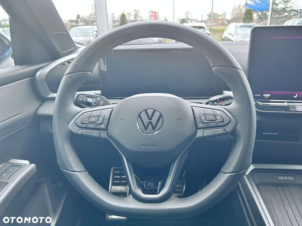 Volkswagen T-Roc - 16