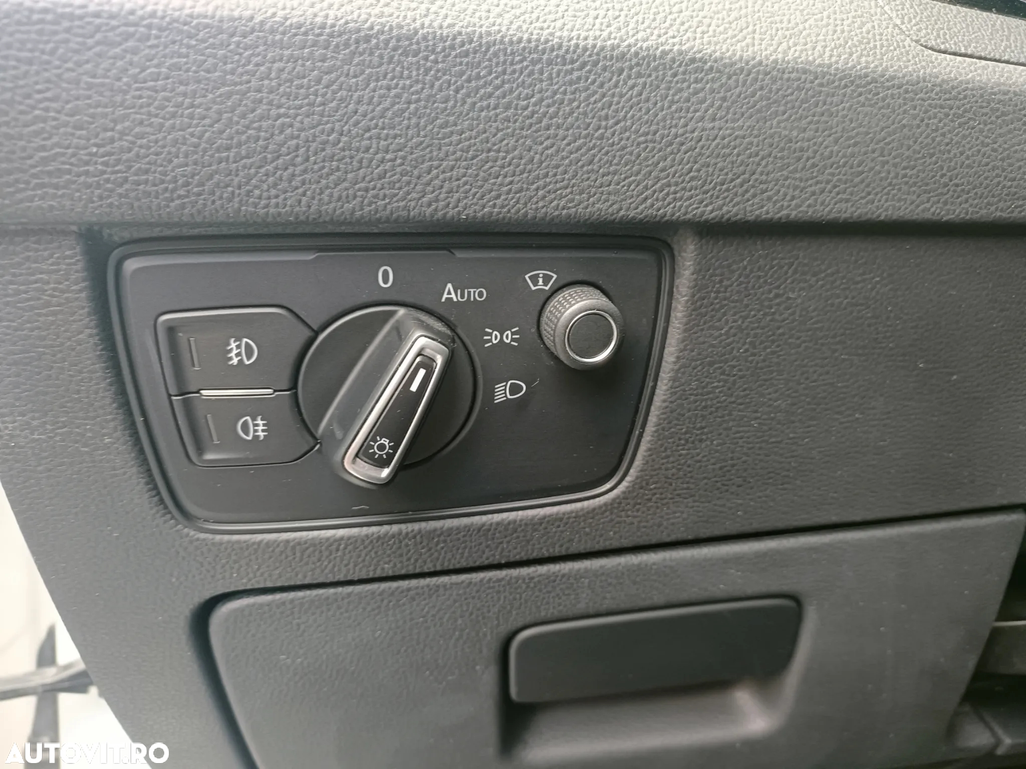 Volkswagen Passat Variant 2.0 TDI SCR DSG Business - 8