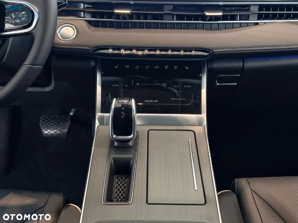 Chery Tiggo 4 1.5 GDI HEV Prestige DHT - 8
