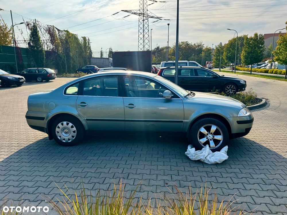 Volkswagen Passat 1.9 TDI Comfortline - 7