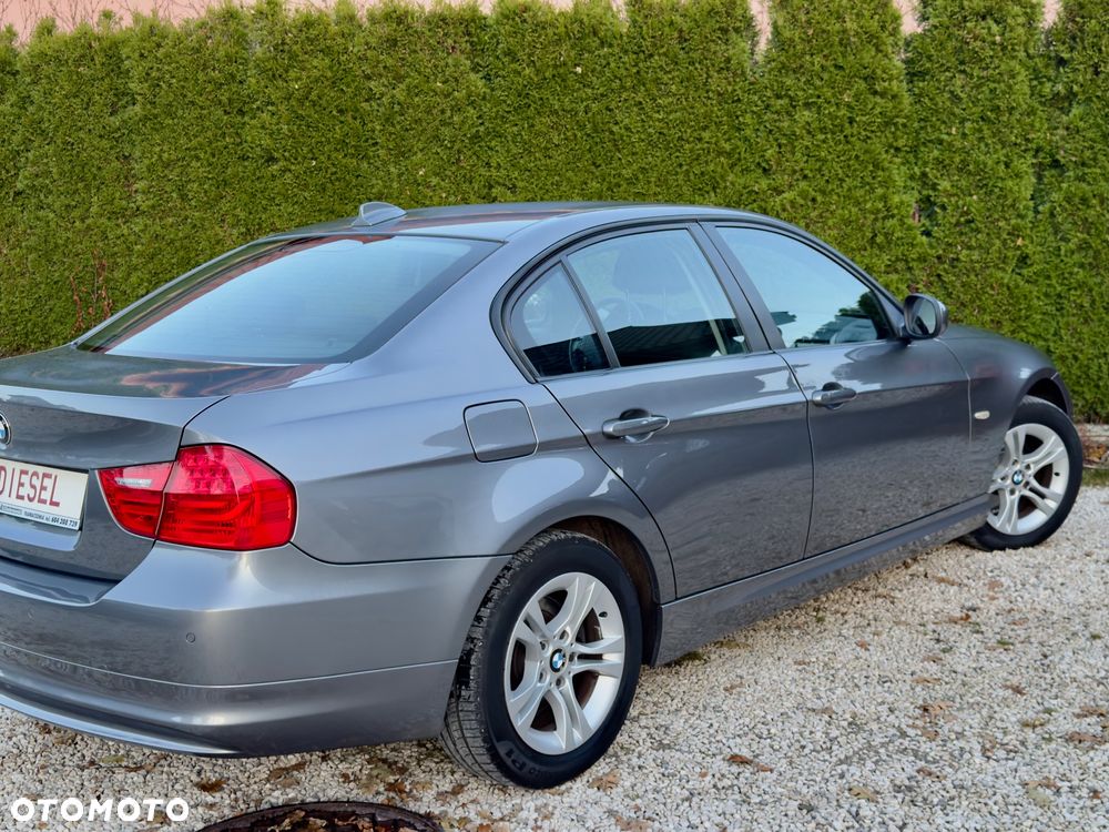 BMW Seria 3 - 17