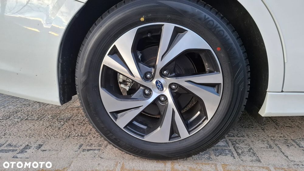 Subaru Legacy - 31