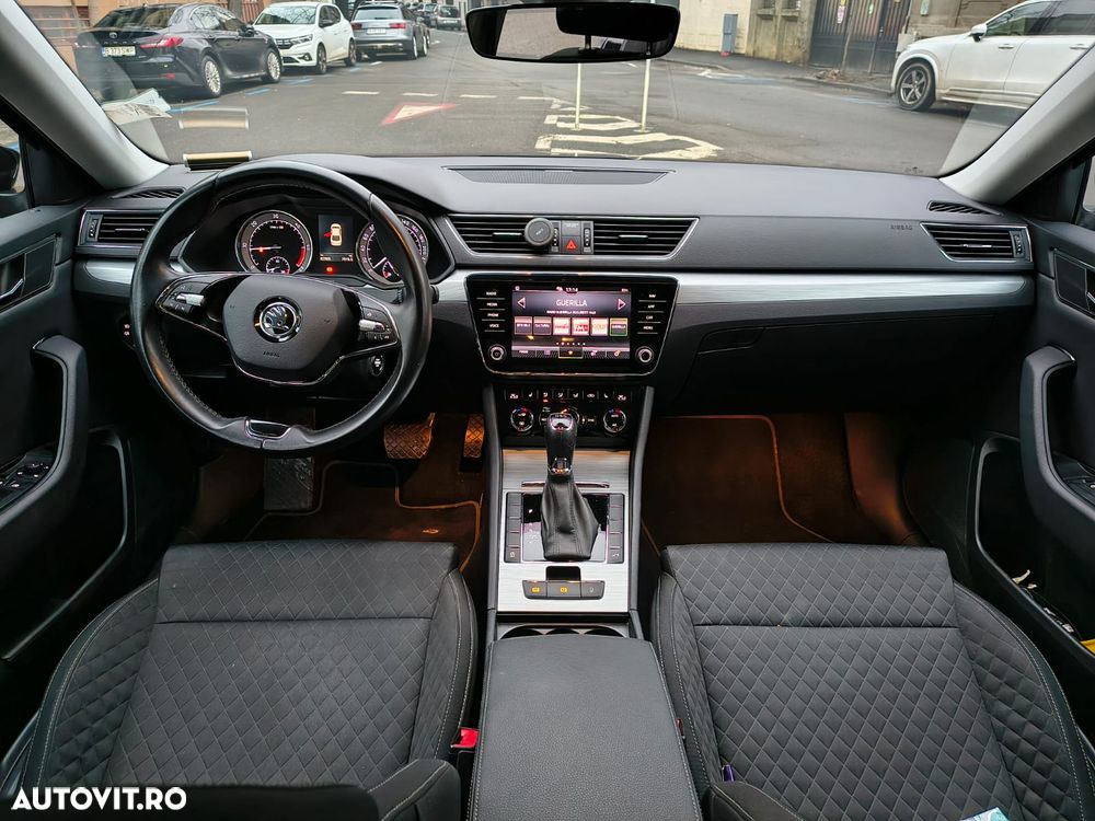 Skoda Superb 2.0 TDI DSG Ambition - 10