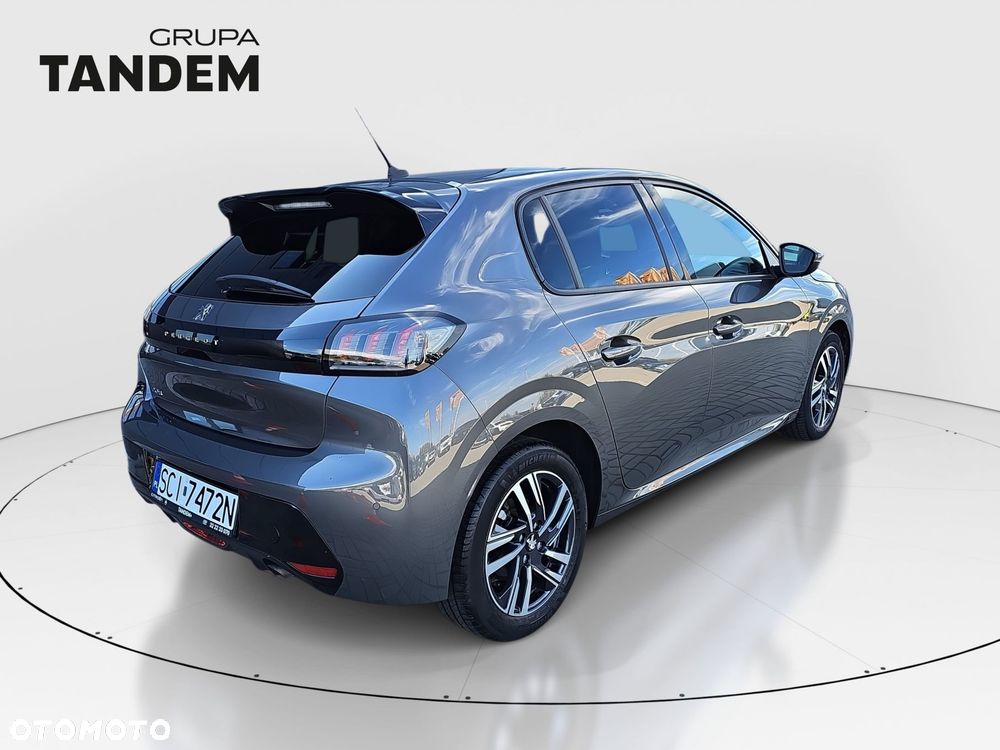 Peugeot 208 - 5