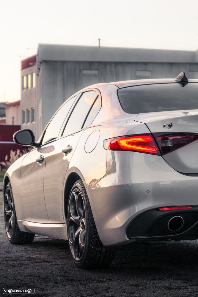 Alfa Romeo Giulia 2.0 T Veloce Ti Q4 AT8 - 16