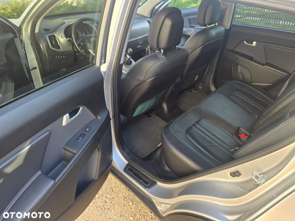 Kia Sportage - 16