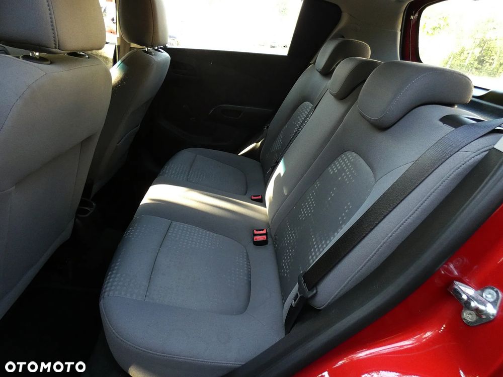 Chevrolet Aveo 1.2 LS - 26