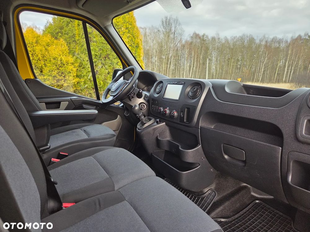 Renault Master - 18