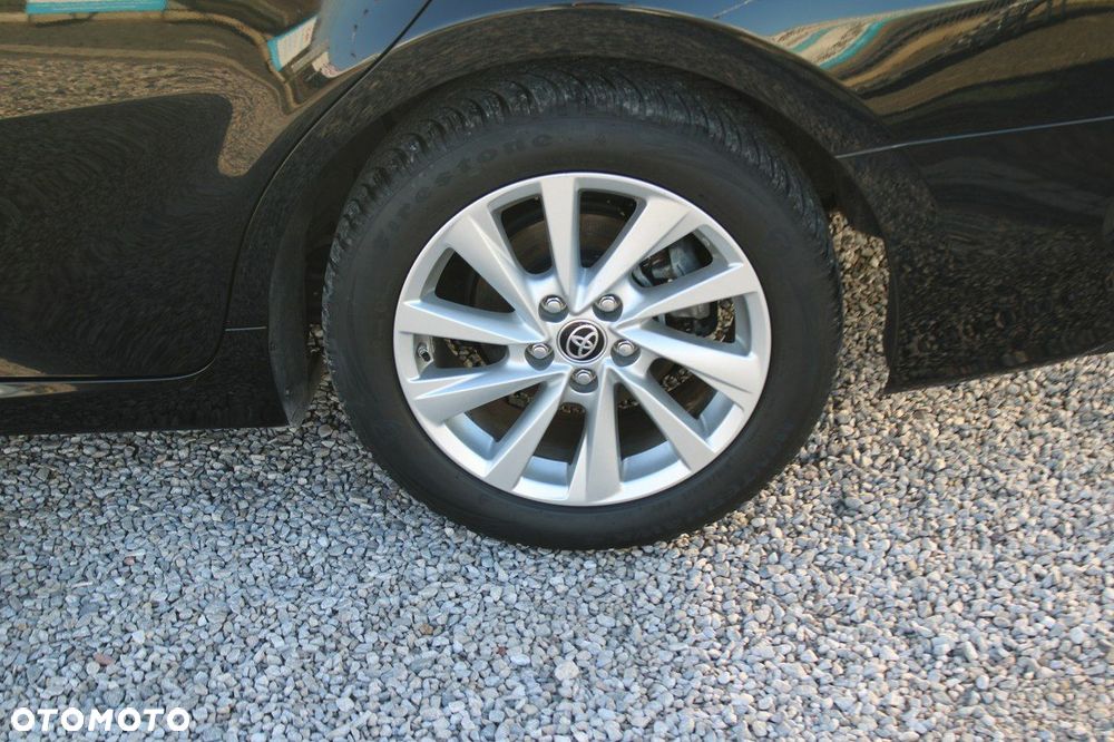 Toyota Camry - 10