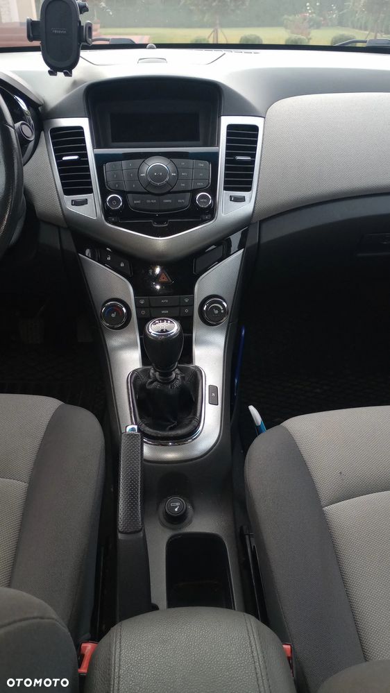 Chevrolet Cruze 1.8 LT - 15