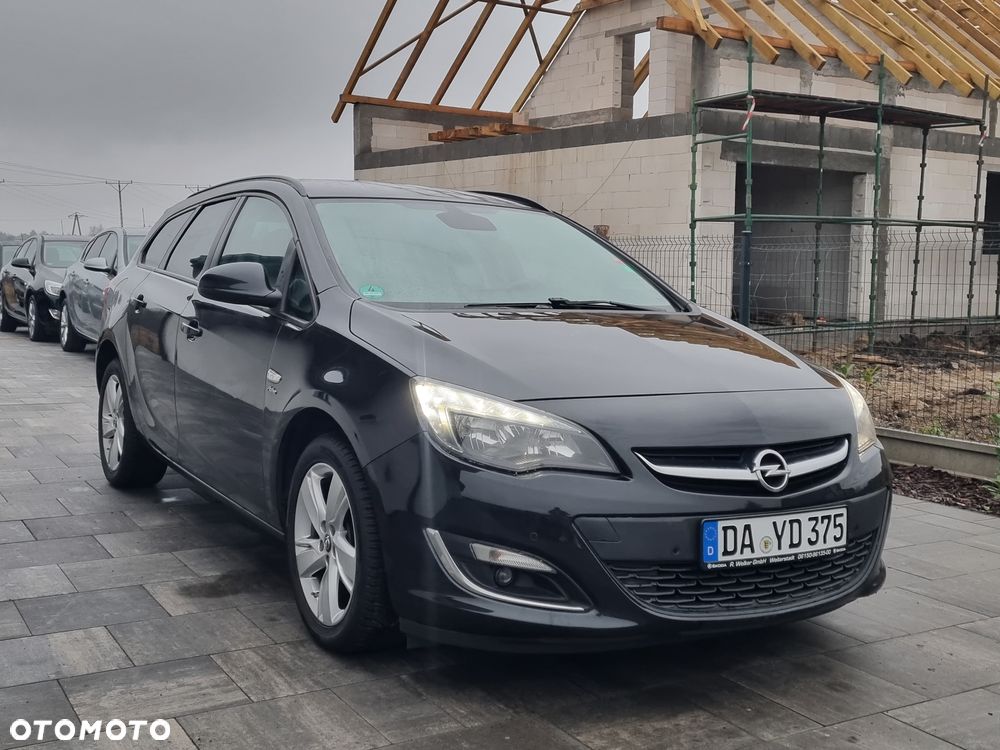 Opel Astra 1.4 Turbo Exklusiv - 3