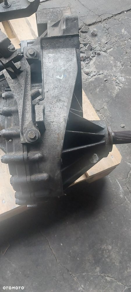 Skrzynia biegów vw t5 lift 5 Biegów LRS - 6