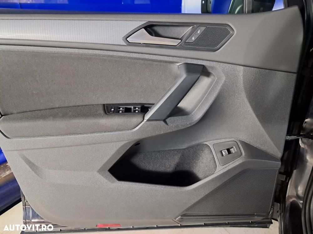 Volkswagen Tiguan - 10