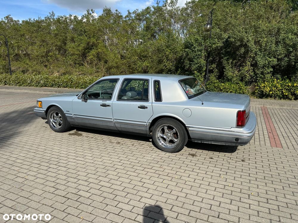 Lincoln Town Car 4.6 Executive - 11