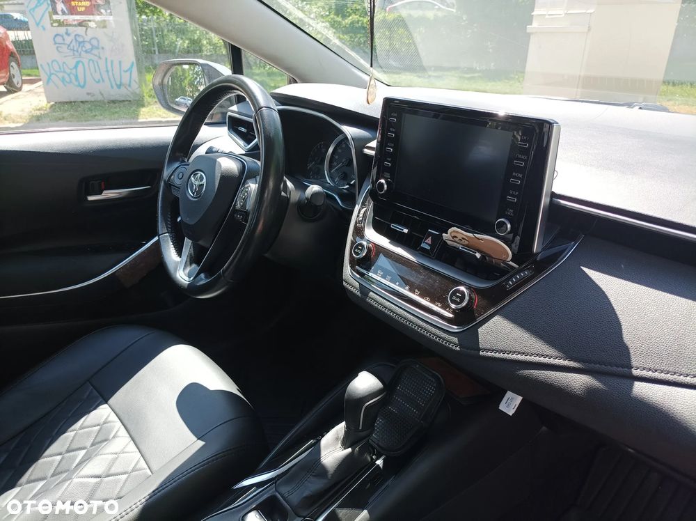 Toyota Corolla 1.8 Hybrid Comfort - 12